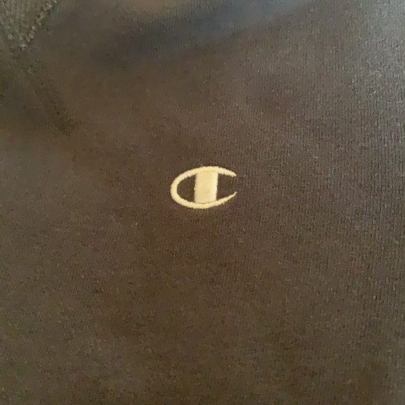 Boys’ M Champion hoodie - Picture 4 of 4